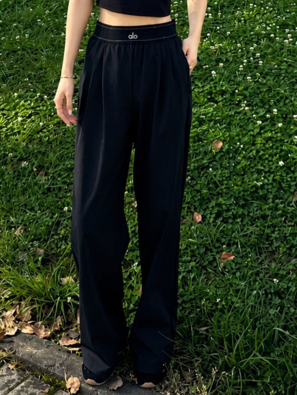 NWT 💞 ALO Yoga Black Wide Leg Trouser Pants 😝 Office Chic (Regular:30" Inseam) - Picture 1 of 9